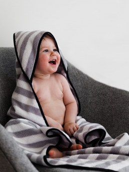 Towel with hood for baby | BABY WALLABY
