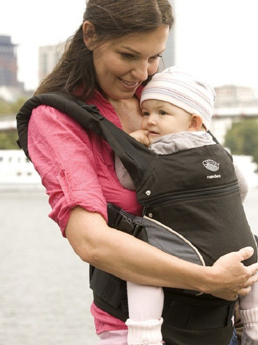 manduca first baby carrier