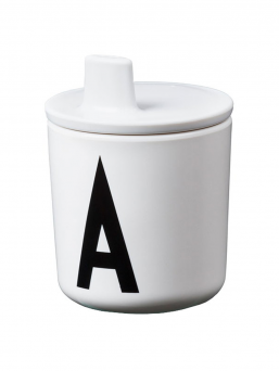 Design Letters cover to melamine cup. A cover that changes the Design Letters melamine cup into a baby's mug.