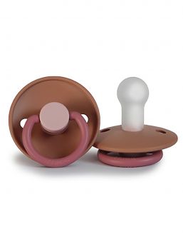 The Danish FRIGG silicone pacifiers are anatomically shaped.