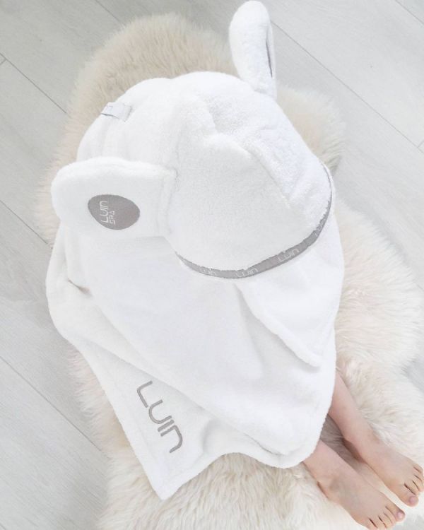 A soft LuinLiving baby towel that brings a touch of spa luxury to your home's laundry room. Cute teddy bear ears on the towel hood. Just as soft and lovely as promised!