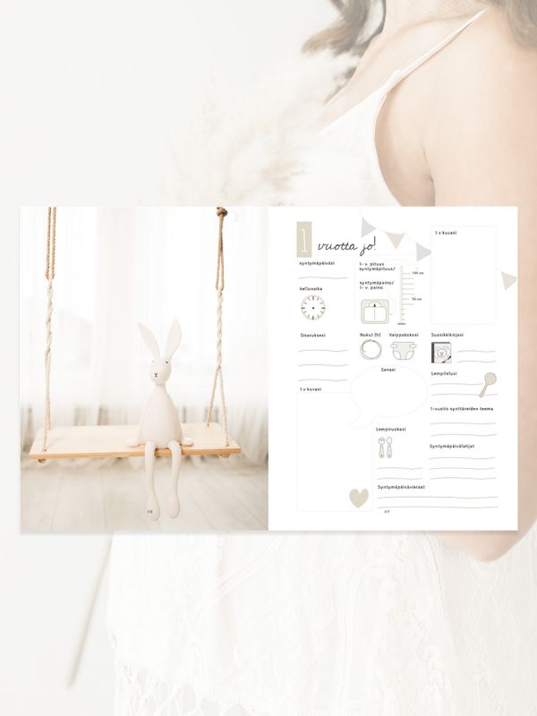 Beautiful Pieni & Täydellinen Baby Book. A baby book is designed to be easy to fill up to the child's school age.