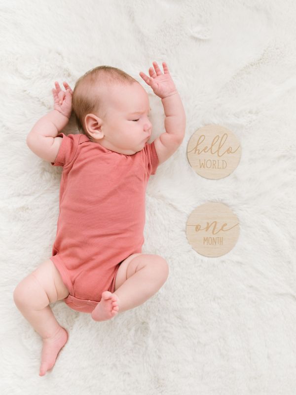 Wooden milestone photo cards - Pearhead