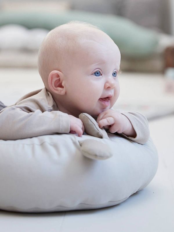 Done by Deer Play Mat / Sleeping Nest Cozy Lounger. The play mat can be used as a sleeping nest as well as during the tummy time, when the head lifting exercises start with the baby.