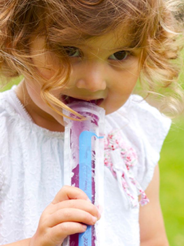 Cheryb Baby popsicles. You can use packs again and again. Fill the bag with juice or fruit puree, and put it in the freezer. This is how you make your own healthy popsicles for a child.