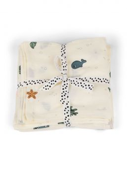 Done by Deer Sea friends Beige cotton Burp cloth in lovely animal designs. Simply beautiful Burp cloth that you never had too much when moving with your baby.