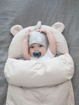 7 AM ENFANT Bebepod Airy footmuff for baby. The super-soft footmuff is perfect for spring and autumn weather to keep your baby warm.