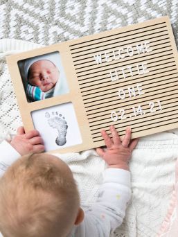 Babyprints letterboard adn frame