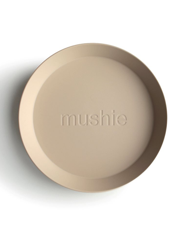 Mushie child polypropylene plastic plates, 2-pack. The plates can be heated in the microwave and washed in the dishwasher. Beautiful, easy and effortless dining.
