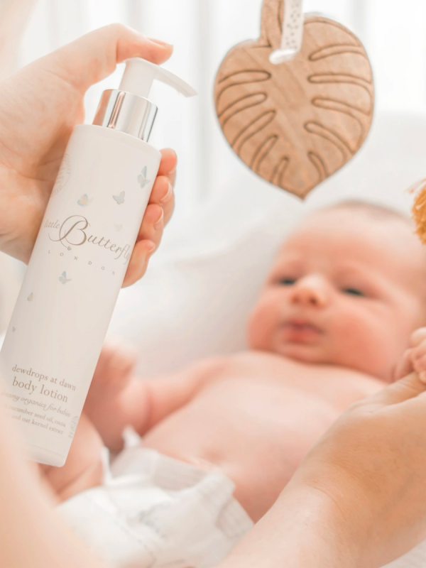 Exquisitely creamy and pampering, Little Butterfly London best-selling, organic-certified body lotion is artfully blended with healing bio-actives and precious oils, that are rich in anti-inflammatories and anti-oxidants