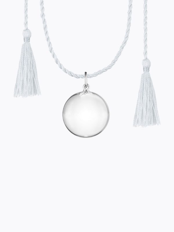 ILADO - pregnancy bola Joy silver. ILADO - pregnancy bola Joy silver. Ilado Mexican bola is a beautiful jewelry for a expectant mother. Inside the jewelry is a small xylophone on top of which a tiny ball dances, it makes a special, fine quiet sound while the expectant mother moves.