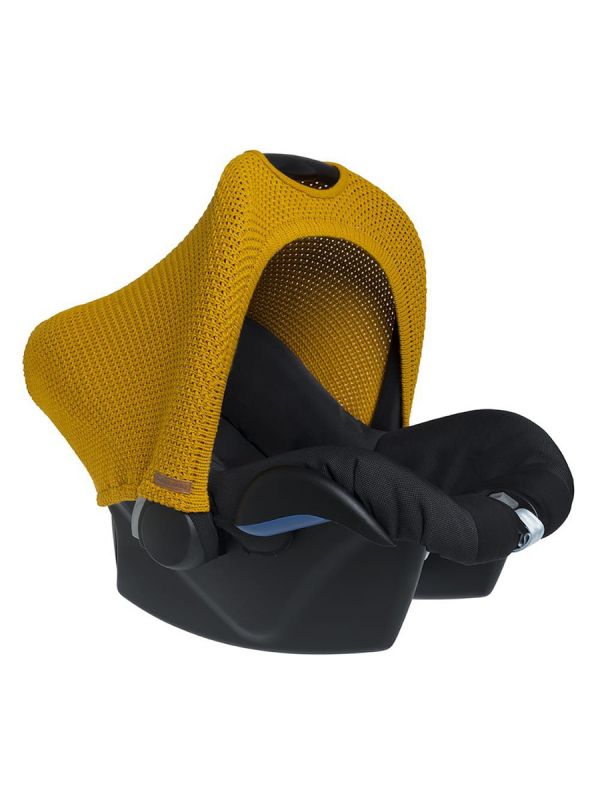 Baby's Only car seat cover brings a luxury to a car seat appearance and protects the baby from ambient noise, the sun scorch and wind and snow.