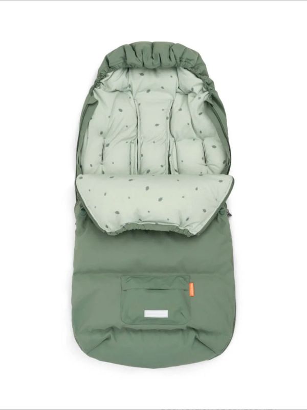 Done by Deer Winter Footmuff – warm, windproof and water-repellent baby footmuff for strollers and prams.