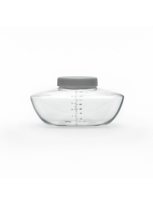 Reusable, BPA free Elvie bottles (150 ml) to collect and store your breast milk.