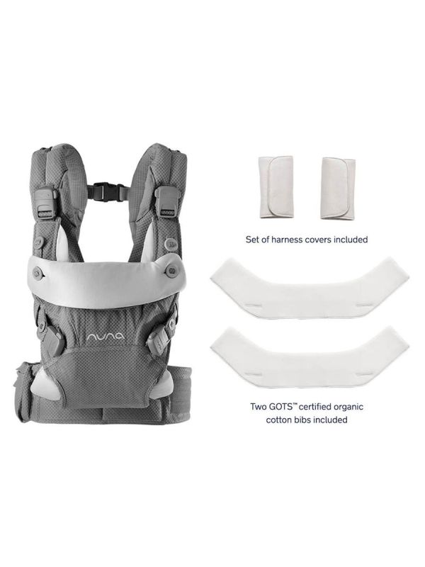 Nuna Cudl baby carrier. Carrying a baby in a Nuna carrier is comfortable and light. The baby is in the correct position in the carrier and the carrier has four different carrying position.