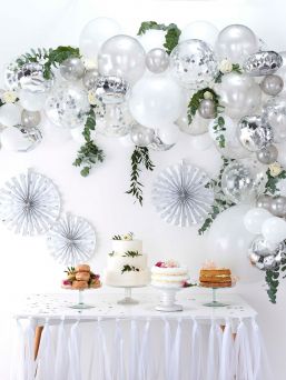 Ginger Ray - silver balloon arch kit