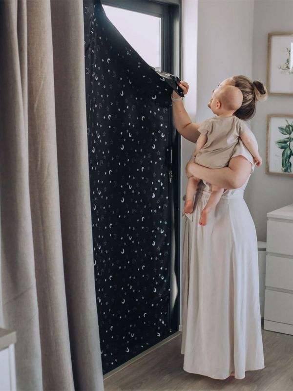 GroAnywhere Blind Stars and Moon, Large - Blackout Blind with Suction Cups 