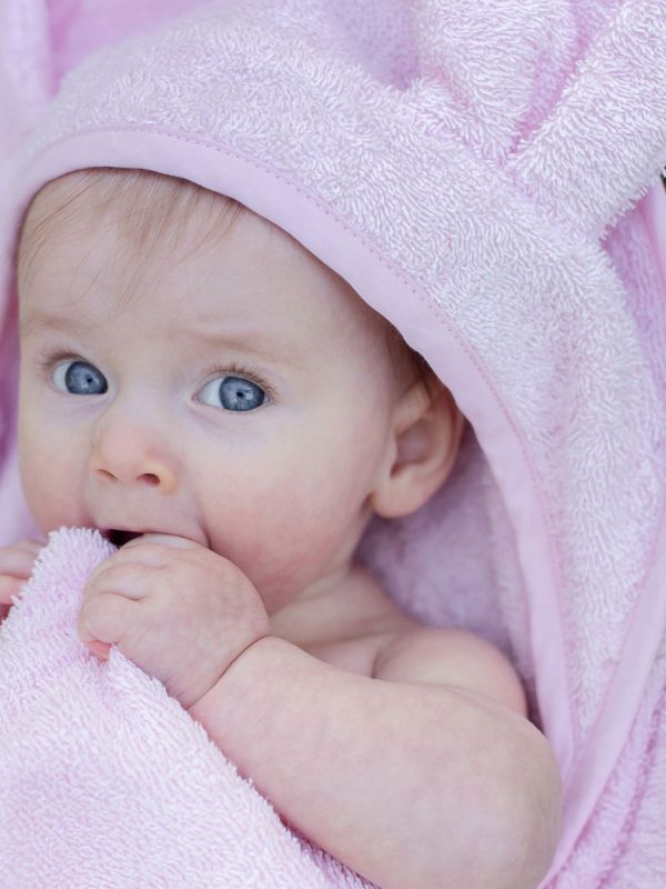 Towel with hood for baby, rabbit pink