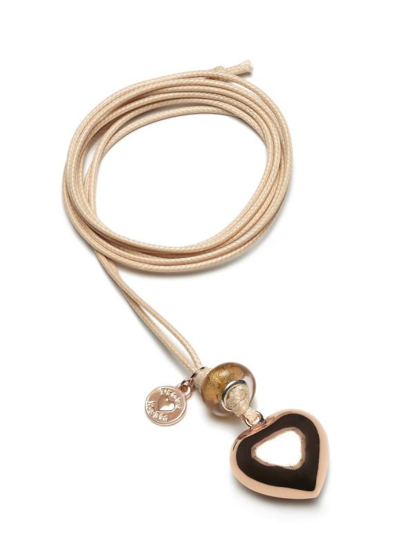 The Proud MaMa bola necklace is a beautiful jewelry for the expectant mother. There is a small xylophone inside the jewelry. The magical sound of the jewelry soothes the baby in the womb and later outside the womb.