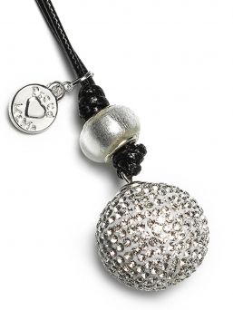 The Proud MaMa Babybell Bling bola necklace is a beautiful jewelry for the expectant mother. There is a small xylophone inside the jewelry. The magical sound of the jewelry soothes the baby in the womb and later outside the womb.