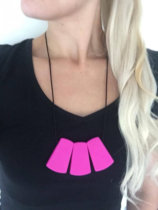 Nursing Necklace (fuchsia drop)