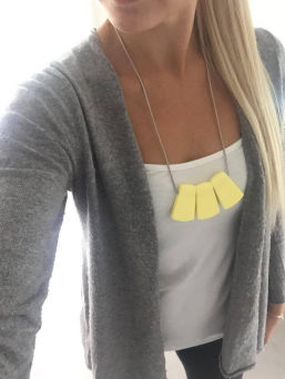 Nursing Necklace (yellow drop)