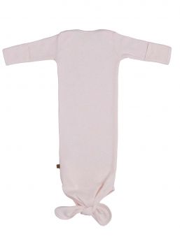 Baby´s Only nightgown is made of 100% cotton. The nightgown is easy to put on for the baby - just open the knot.