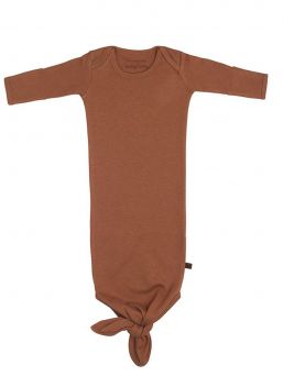 Baby´s Only nightgown is made of 100% cotton. The nightgown is easy to put on for the baby - just open the knot.