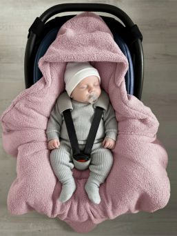 Warm boucle car seat blanket – antique pink