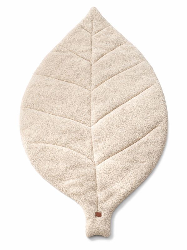 Leaf Bouclé play mat for baby and children's room
