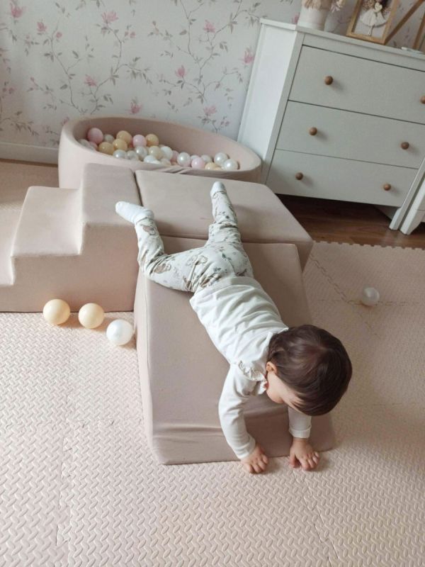 Play module + Sea of ​​balls, Beige