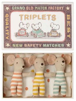 Maileg mouse in a box – baby triplets sleeping in their cute costumes