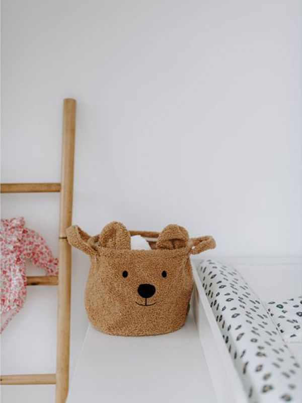 This cute storage basket Childhome Teddy is very suitable for storing various things such as toys, clothes and other things. The storage basket has an ideal size to place on a chest of drawers for example.