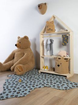 This cute storage basket Childhome Teddy is very suitable for storing various things such as toys, clothes and other things. The storage basket has an ideal size to place on a chest of drawers for example.