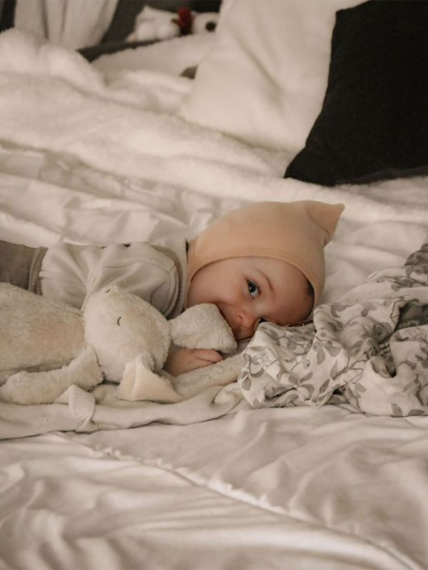 Moonie The Humming Friend - soothe a child for sleep, polar