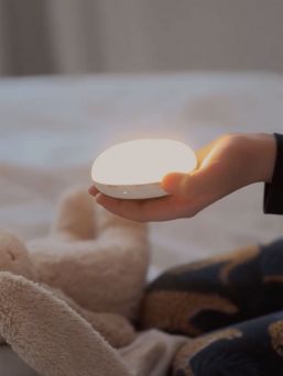 Moonie The Humming Friend - soothe a child for sleep, gray natur
