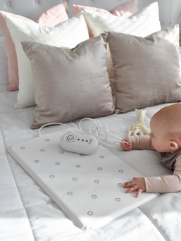 Babys breath monitor NANNY. The only monitor certified as a medical device, and one of the easiest to use, the Nanny Baby Breath Monitor is there to give ultimate peace of mind to new parents.