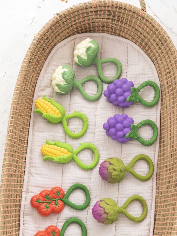 Oli&Carol Corn rattle