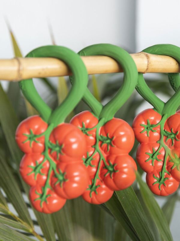 Oli&Carol Tomato rattle