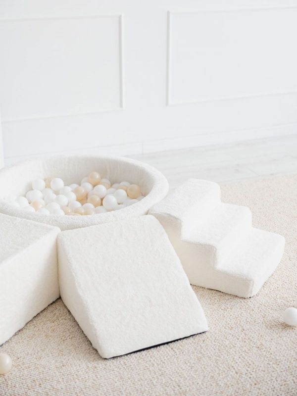 Padded ball pit, play area, slide and stairs - Ecru