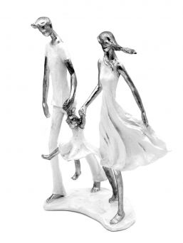 Family Embrace – decorative sculpture