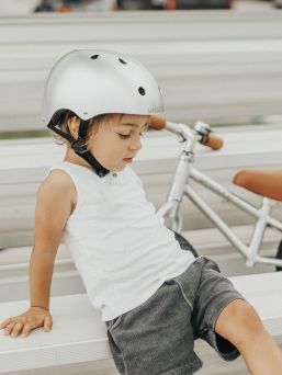 Bicycle helmet for children, chrome
