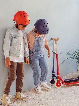 Bicycle helmet for children, red