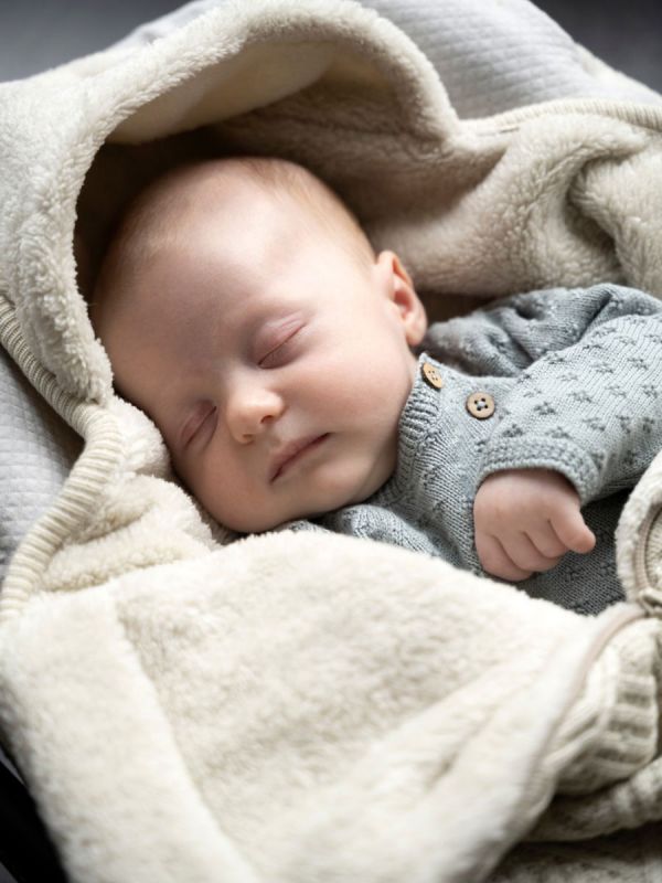 Sierra footmuff for baby car seat 0+ – Warm linen