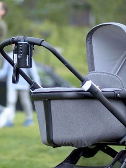 Sleepytroller carriage rocker. Simply attach the rocker to the strollers and see how your baby falls asleep to a comfortable rocking. Convenient sound and motion sensors detect when your child is crying or moving, and automatically start silently rocking the stroller before the child wakes up completely.