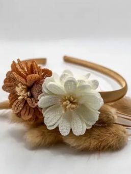 Studio Frommie Tiara Flowers headband, white-coffee