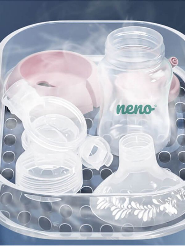 Lightweight and portable electric Neno Bella breast pump. The breast pump works with a rechargeable battery and is easy to take on a longer trip.