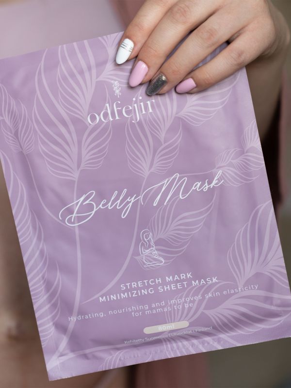 Moisturizing and elasticity fabric mask for the abdomen. Soothes, reduces itching, softens and prevents the possibility of pregnancy scarring. Eliminates already born pregnancy scars by supporting skin regeneration and maintaining the elasticity of the abdominal skin.