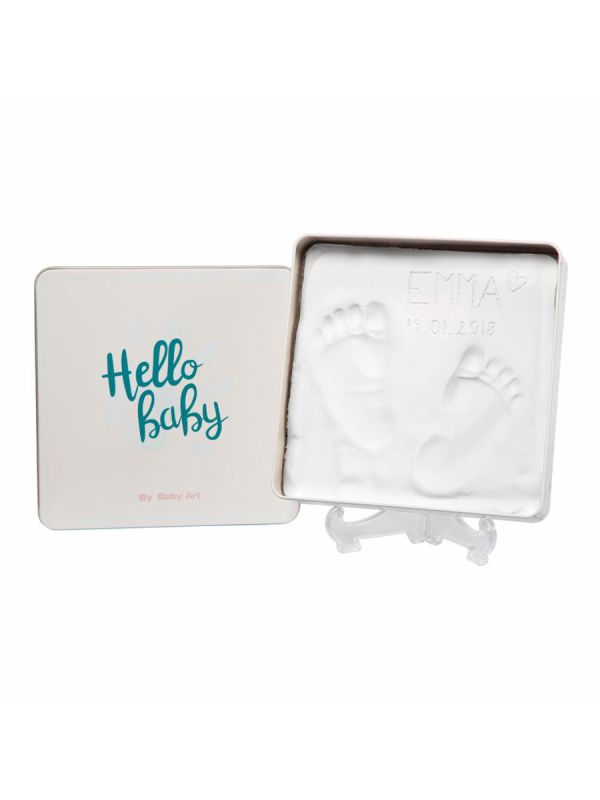 Baby footprints in a keepsake box – 3D hand and footprint frame