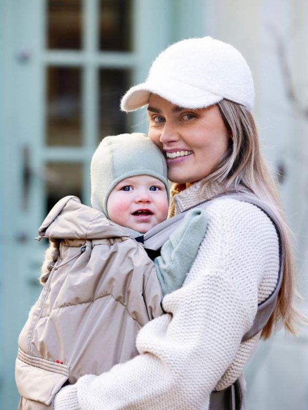 Voksi Carrier Cover – Warm wind protection for baby carrier, Black